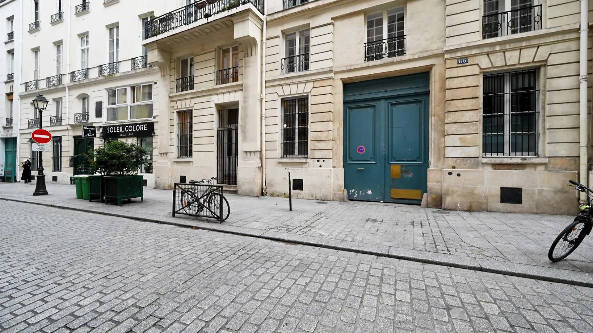 Et Spacieux Au Coeur De Lägenhet Paris